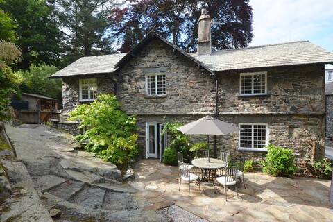 Glenridding Traditional Stone Built House Sleeps 8