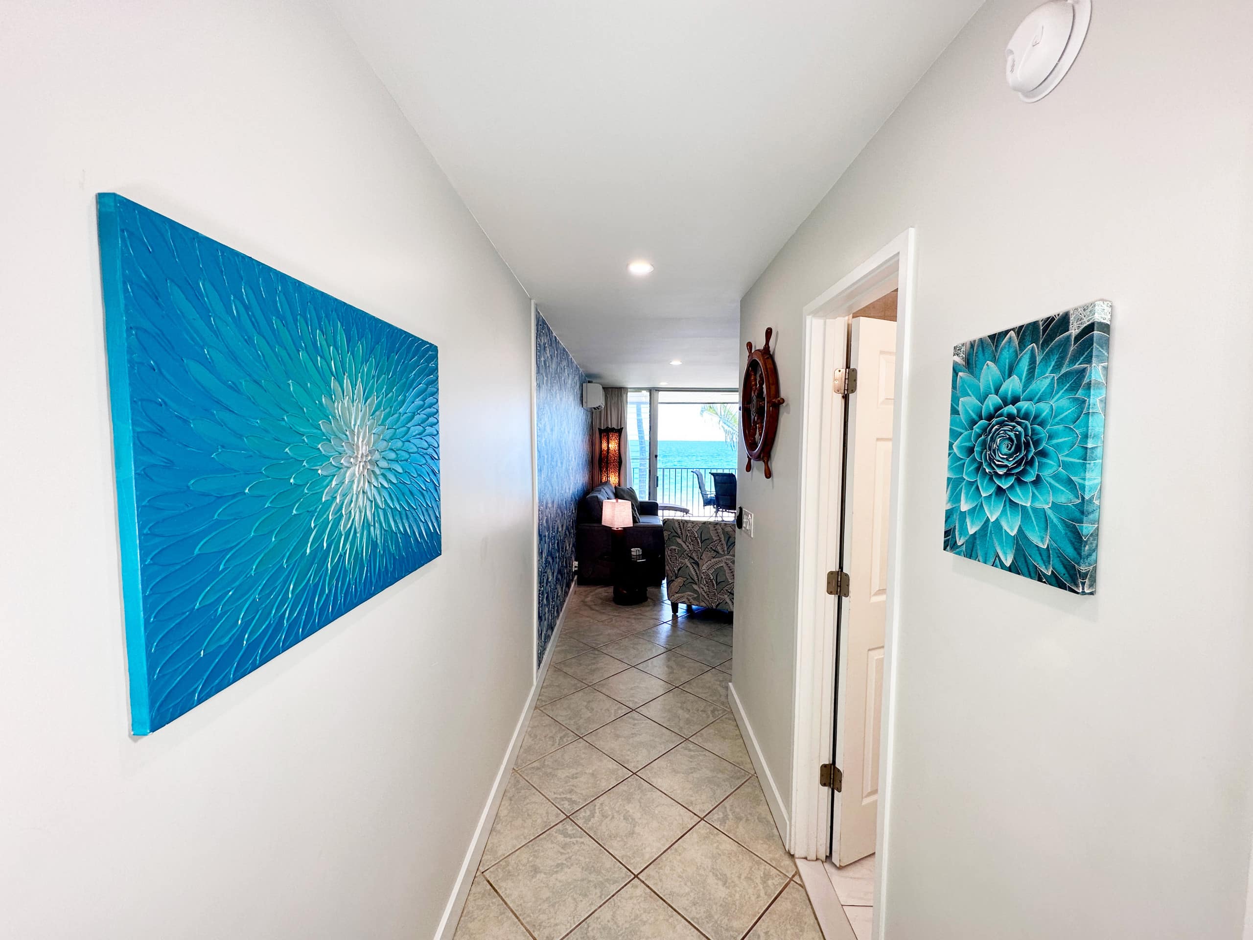 Condo in Kihei · ★4.87 · 1 bedroom · 2 beds · 1 bath - Image 4