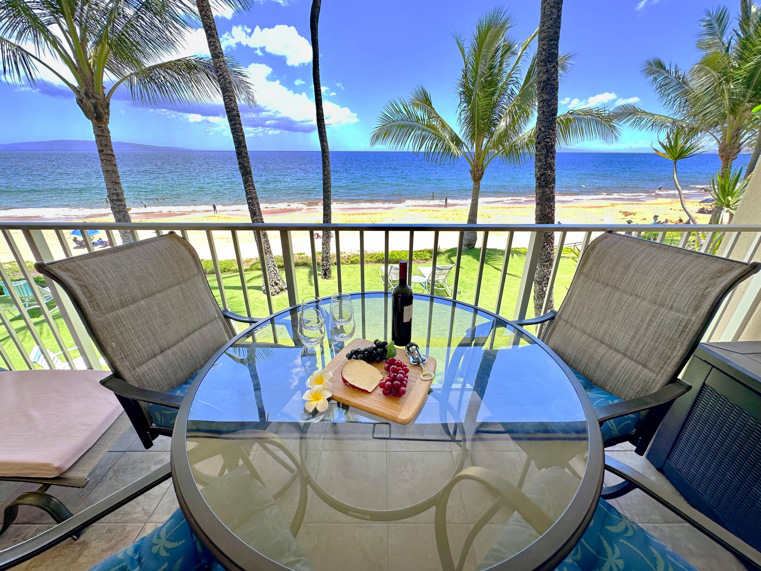 Condo in Kihei · ★4.87 · 1 bedroom · 2 beds · 1 bath - Image 12