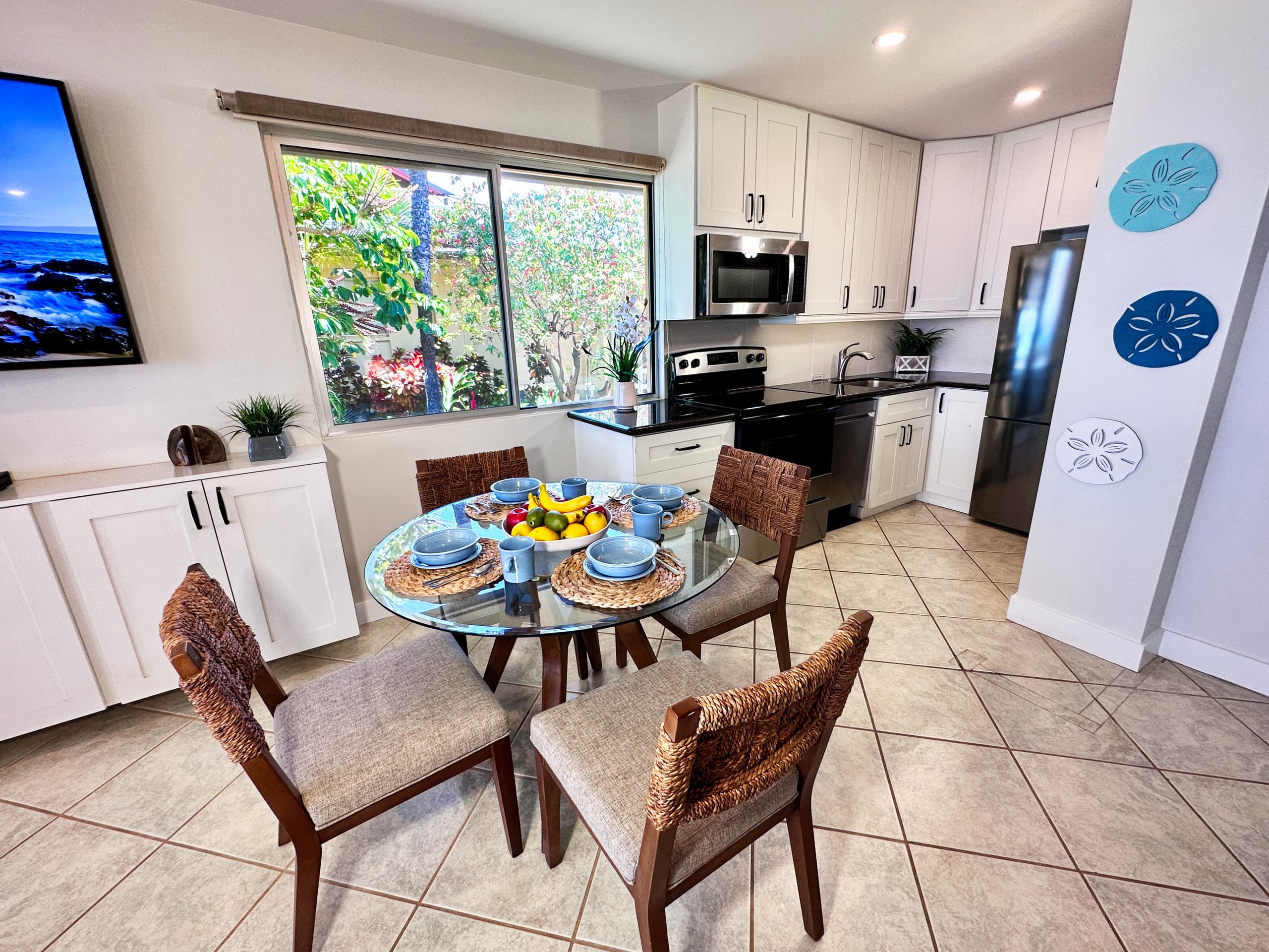 Condo in Kihei · ★4.87 · 1 bedroom · 2 beds · 1 bath - Image 6