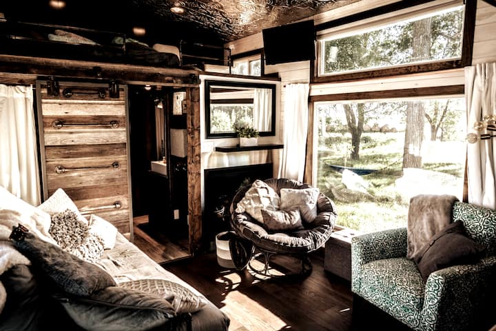 Prairie Blossom Tiny House, Green Hills, Open Sky - Nebraska