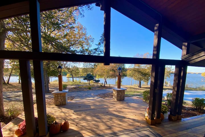 Island retreat on Mississippi River (15 acres)