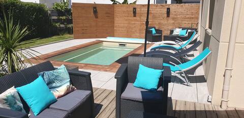Green garden, heated pool Vannes