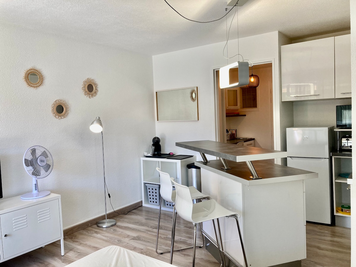 Propriété Airbnb réussie: Lavand'Or-studio, 3-star rating à Le Lavandou