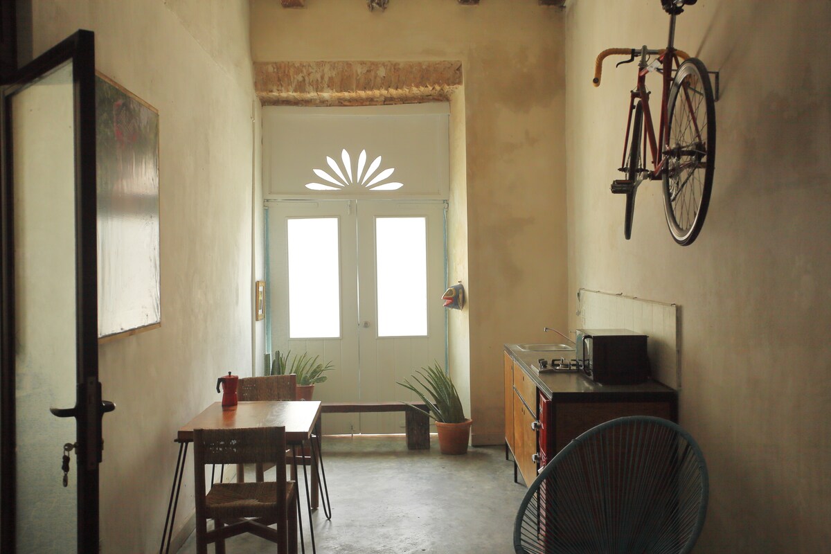 Loft Suite 1 with Pool in Colonial Villa — photo 5