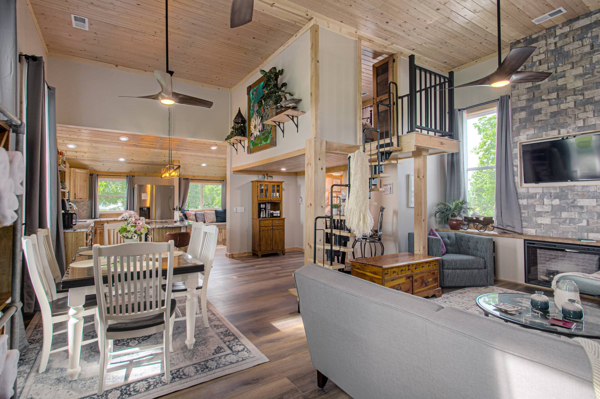 Cozy Historic Schoolhouse w/ Hot Tub + Views