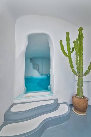 Elegant Duplex | Hot tub | Caldera view| Pool gallery image 4