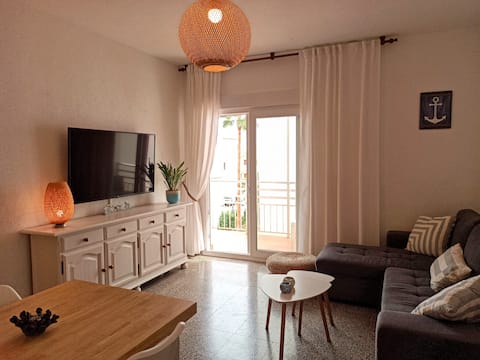 Top performing Airbnb: Luna Azul Apartment in Motril