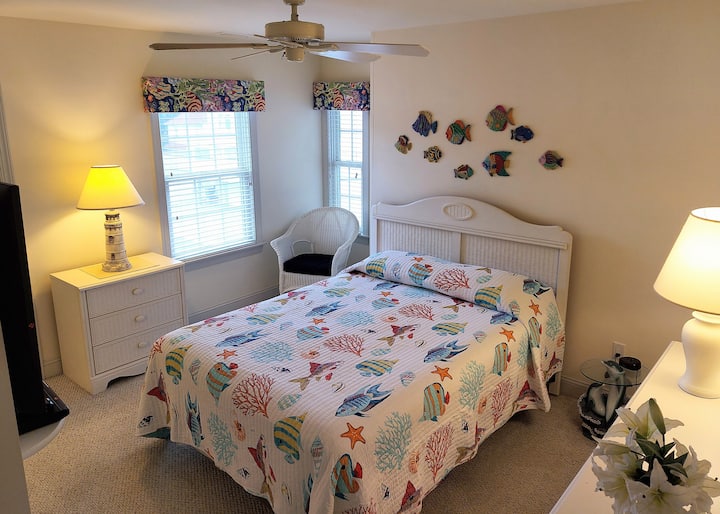 Second of two "Jack & Jill" BRs with queen bed, 43" smart HDTV and DVD