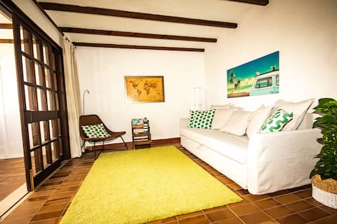 Tyylikäs asunto lähellä rantaa