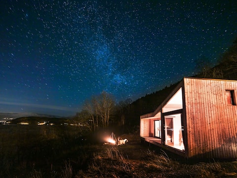 Funky cabin with fjord view
