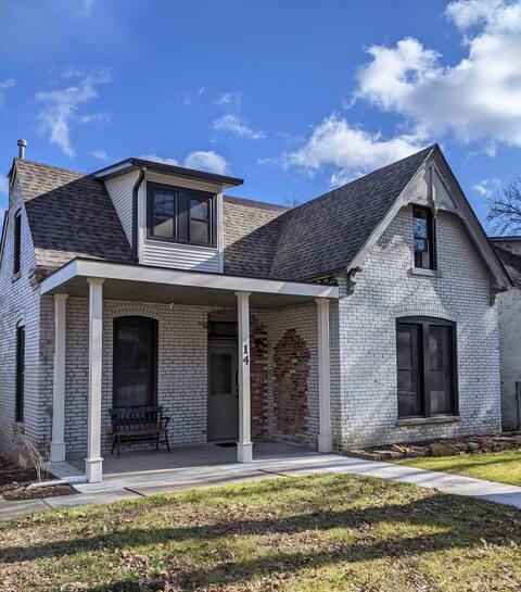 Historic Cottage Walkable to Downtown Cape