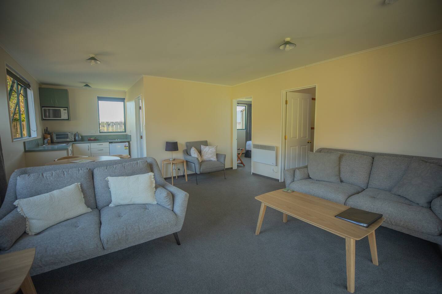 Two-bedroom Unit With Beautiful Mountain Views 3