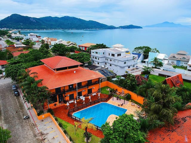 Listing in Bombinhas