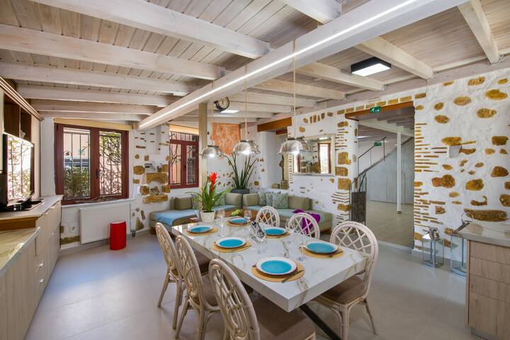 Indoor Pool-Garden – In the Heart of Old Town gallery image 4