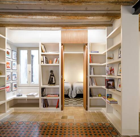 Chic Raval gallery image 2