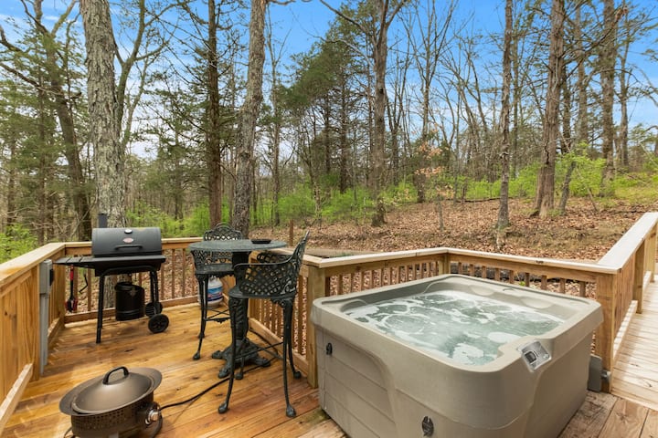 12 Best Cabins With Hot Tub Near St. Louis, Missouri - Updated 2023 |  Trip101