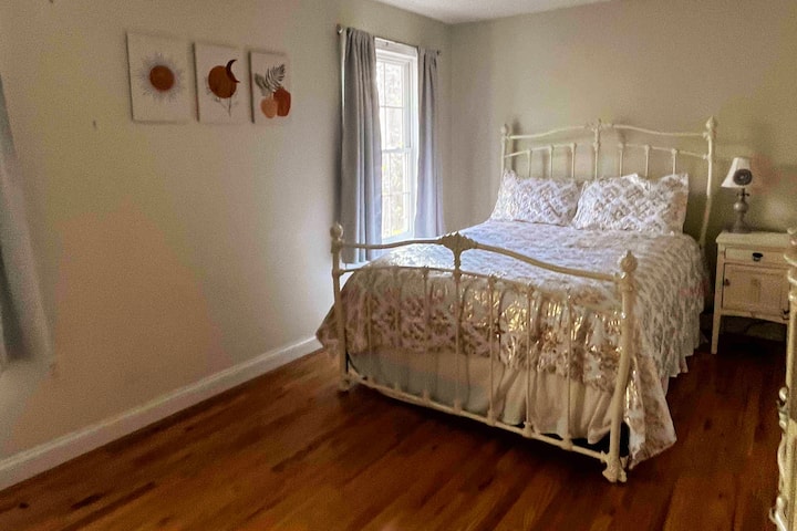 Zimmer mit Queensize-Bett 2