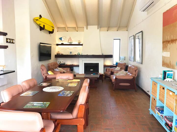 Yanchep Beach Bungalow Oceanfront Pet friendly Houses for Rent in