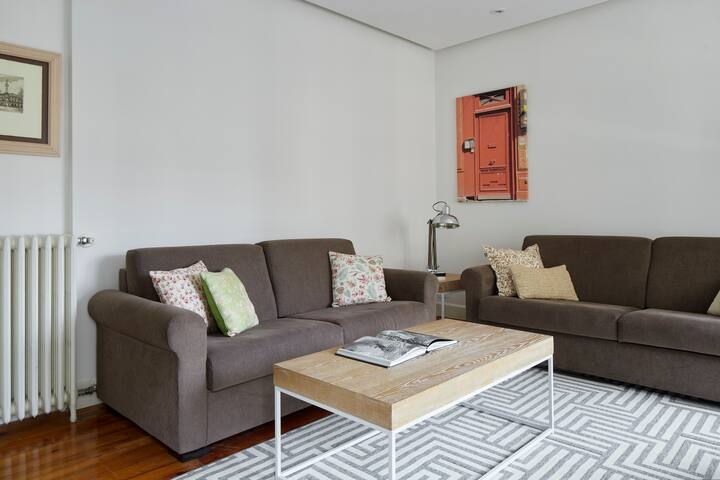 Mirakruz H by FeelFree Rentals gallery image 5