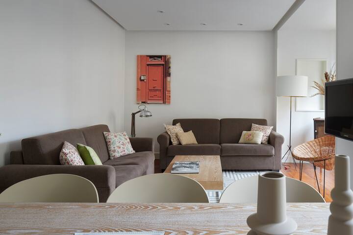 Mirakruz H by FeelFree Rentals gallery image 2