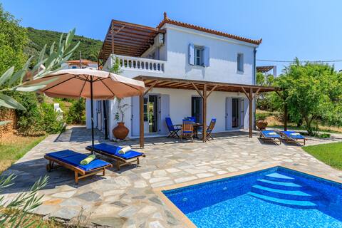 Villa Rodia with pool on Skopelos Island
