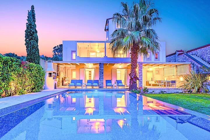 Cretan Mansion Heated Pool