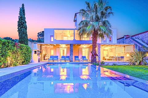 Cretan Mansion Heated Pool