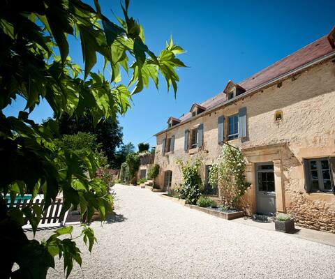 🏡🌄 Gîte – Domaine des Acacias 4⭐ – Swimming pool