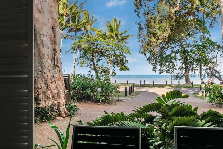 Mai At Coral Horizons: A Relaxed Beach Retreat - Cairns