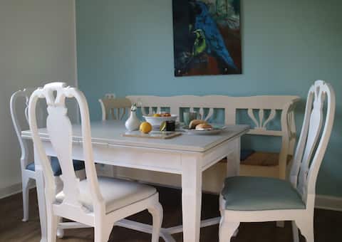 Tasteful and individual living in a dream location