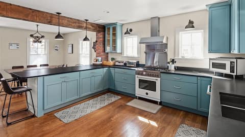 Stunning remodel walking to Lake Champlain