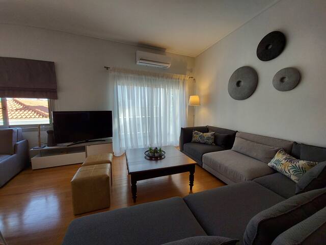 Luxury house in Plaka overlooking the Acropolis gallery image 5