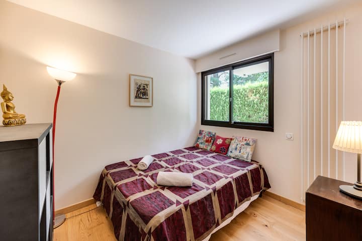 Საძინებელი 2 - საწოლი 140x200