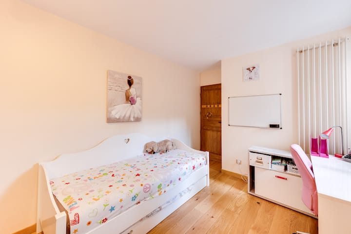 Საძინებელი 3 - საწოლი 90x200