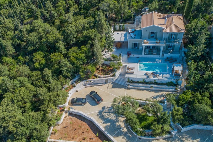 Kefalonia Airbnbs: Fiskardo Villa