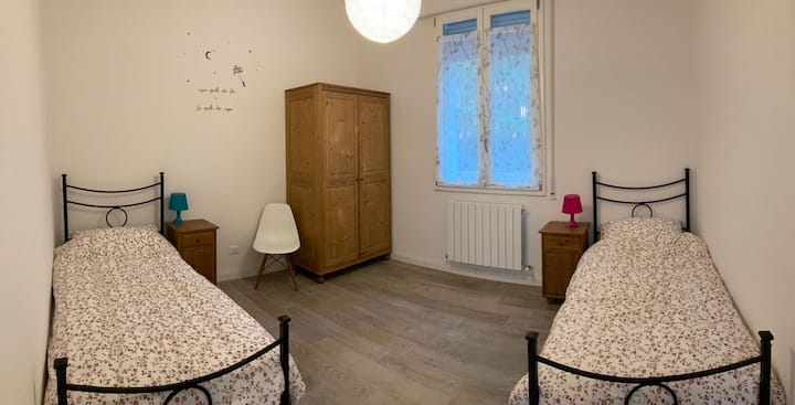 ZIMMER MIT 2 EINZELBETTEN (90 X 200)