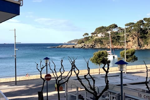 Popular Airbnb listing: Apartment in the heart of Llafranc in Palafrugell