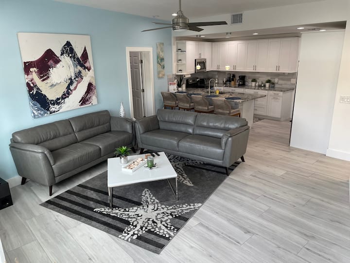 Belleair Beach Getaway - Belleair Beach, FL