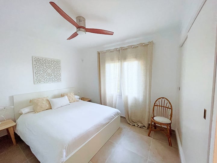 Master Bedroom-1 with en-suite bathroom