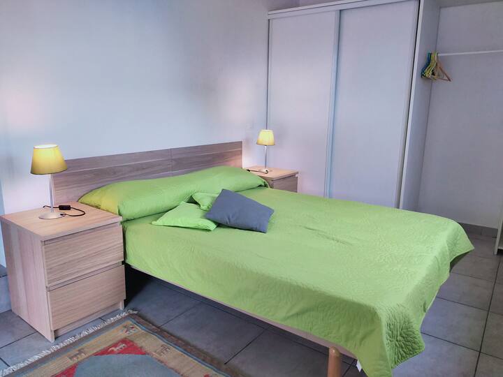 CHAMBRE 2
LIT EN 140 CM

matelas d 
date lit bébé