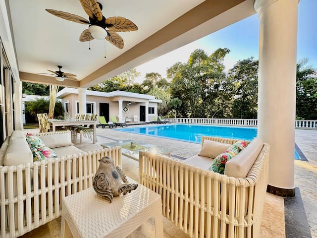 CASA COCO Villa Rentals managed Airbnb listing 2