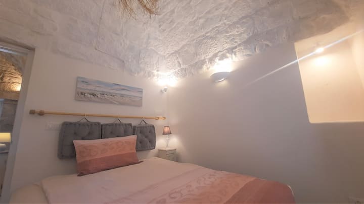 U dvije manje spavaće sobe, talijanski bračni krevet je 160 x 190 cm. Svi madraci u kući ovdje su opružni madraci, ali su opremljeni sustavom gela za  dodatnu veću udobnost spavanja.