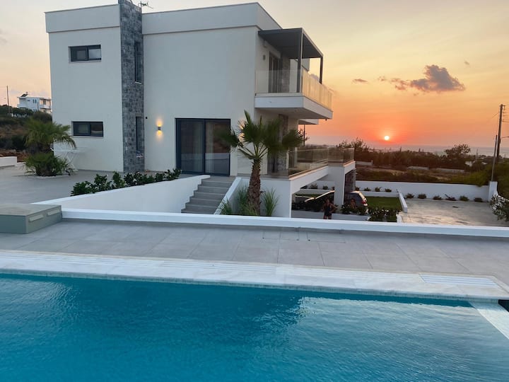 Villa Lina- Luxury Just Built Sea View Villa - Chersonissos