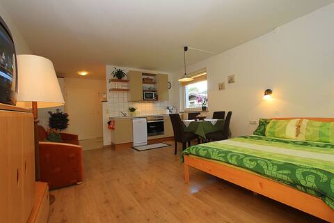 Apartment in the Grubhof Palace Park