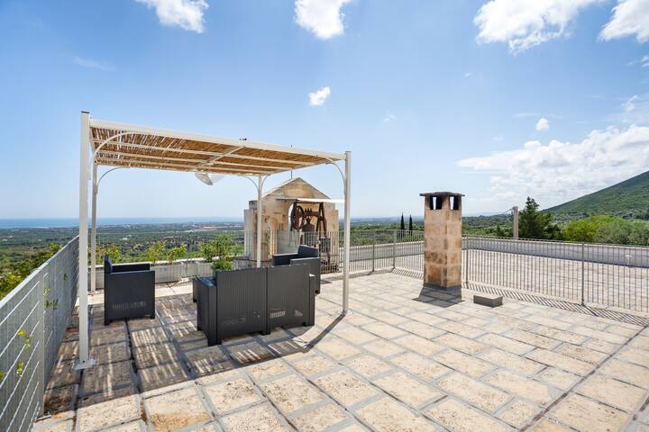 Villa & Trullo with Pool, Terrace and Parking gallery image 4