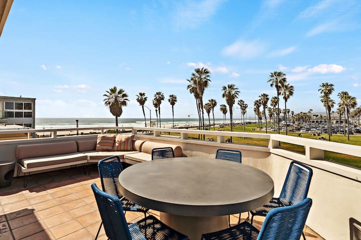 Panoramic Luxe Ocean Views Rooftop Deck Sleeps 12