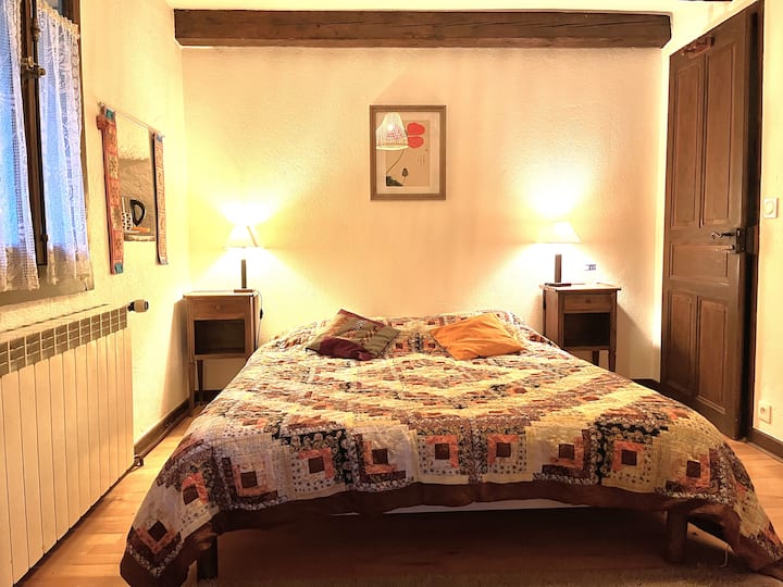 Chambre Géranium 1er etg
Bed 160