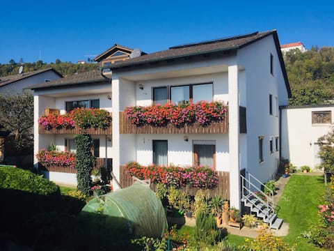 Beilngries quiet apartment 1 with garden