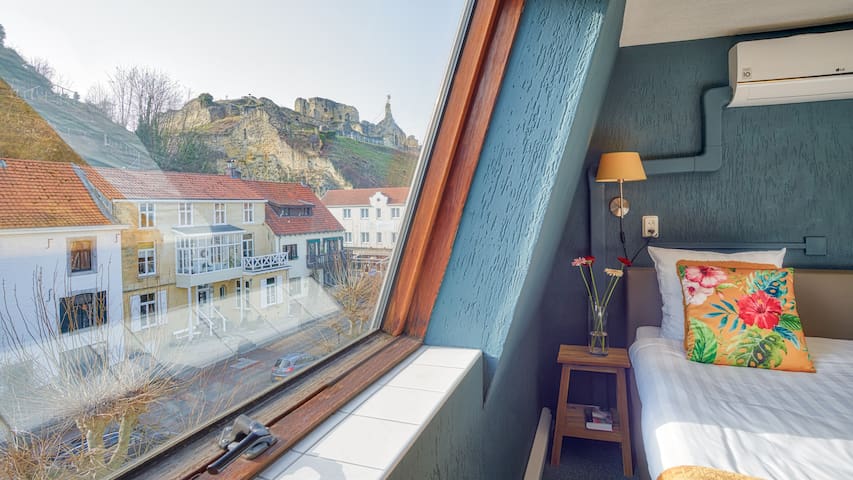 Hotel De Heren van Valkenburg managed Airbnb listing 1